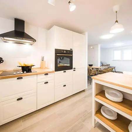 Marko Apartment *